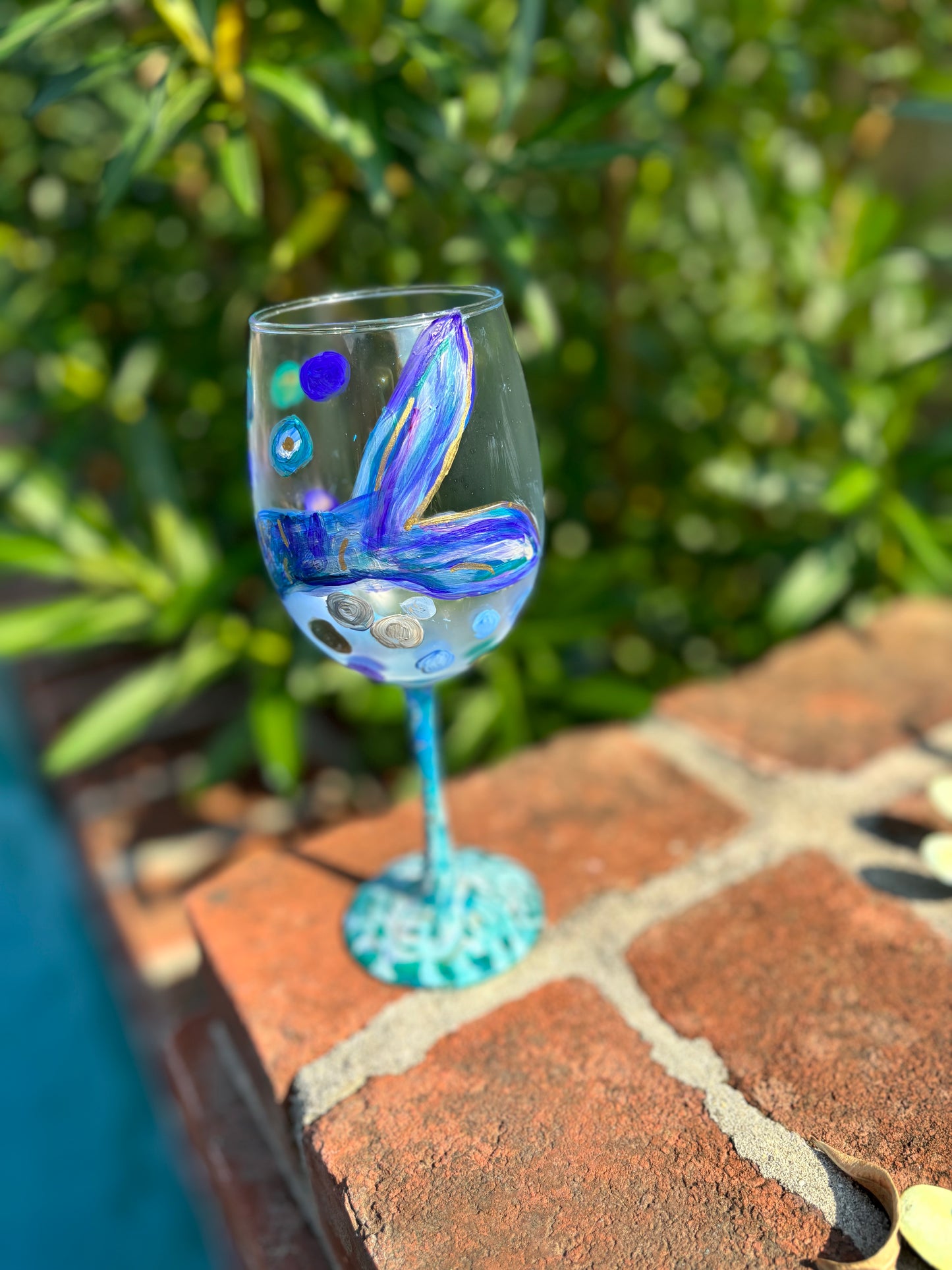 Hand-painted stemmed mermaid wine glass 🧜♀️