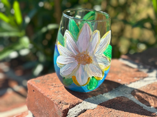 Hand- painted stemless wine glass (magnolia)