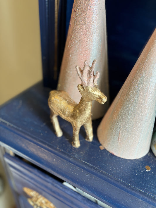 Blush and gold mini reindeer 🦌