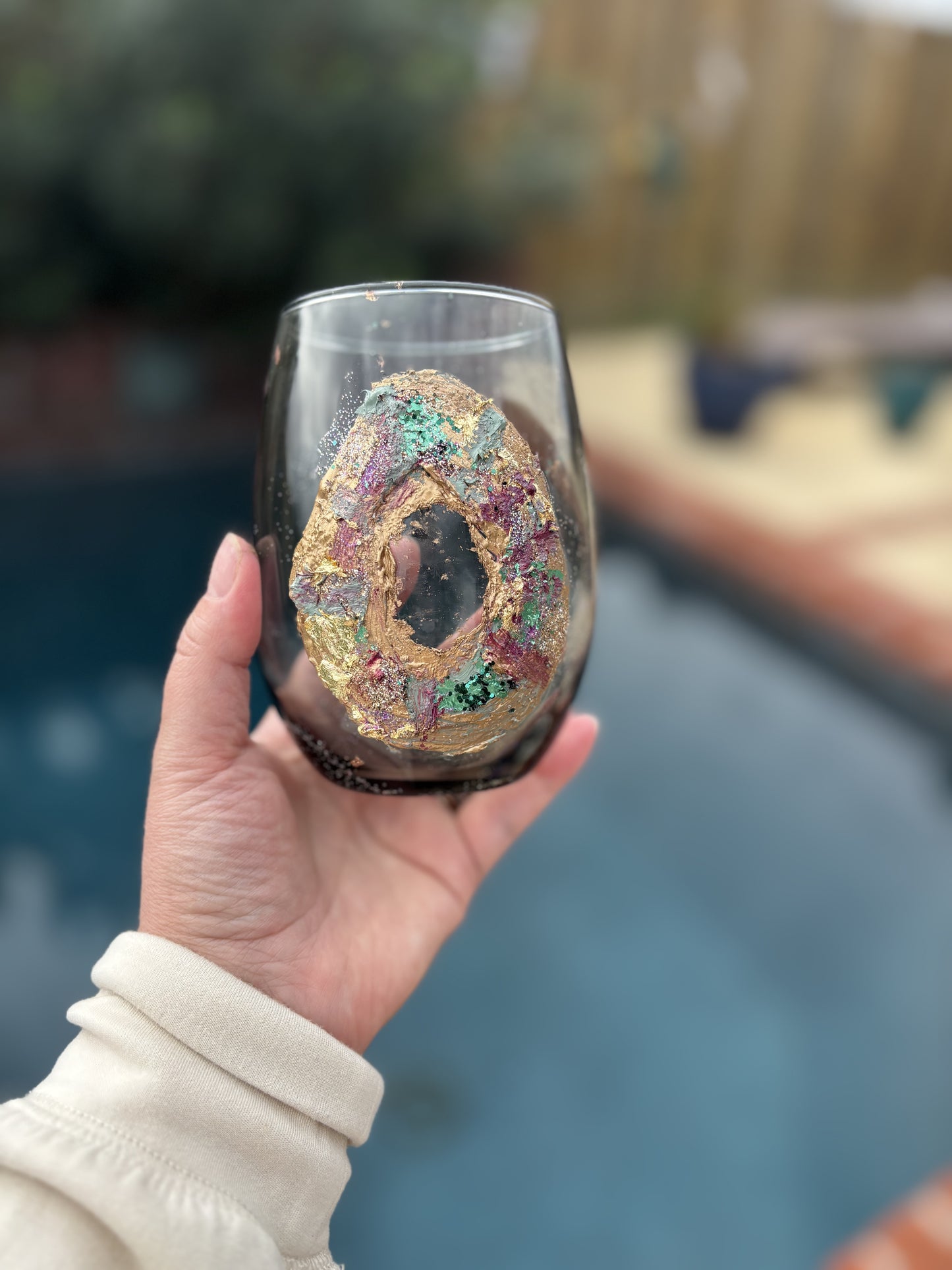 King cake 💜💚💛 stemless wine glass