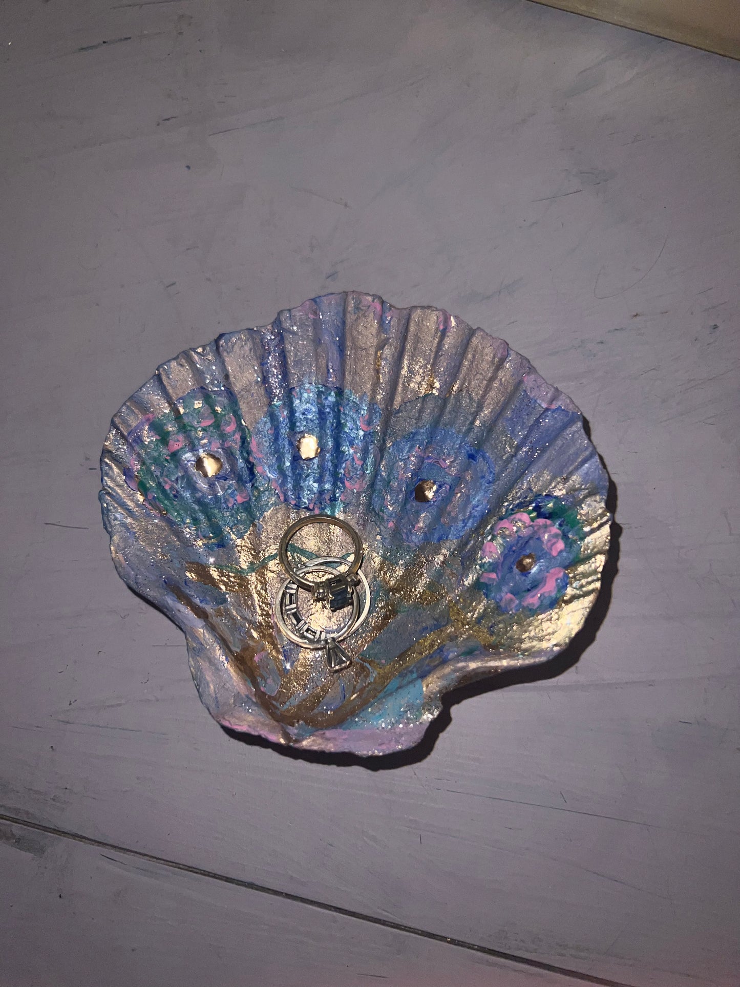 Hand painted “hydrangea” shell